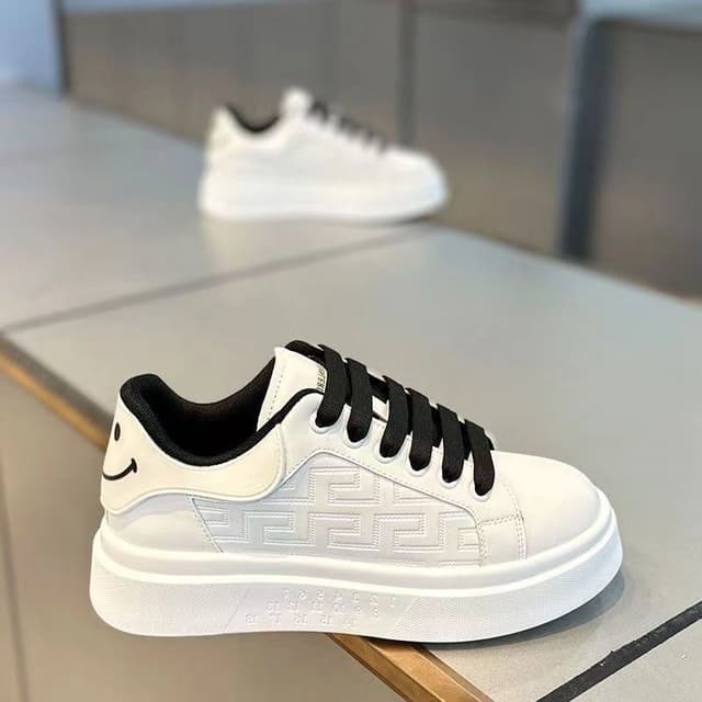 Spring Men's Shoes New Breathable White Shoes Male Students Trendy Versatile Thick-Soled Sports Shoes Casual Sneakers