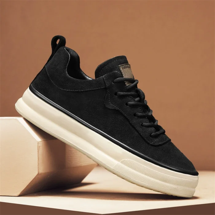 New Retro Casual Work Shoes Korean Style Versatile Men's Sports Sneakers Large Size - Image 1
