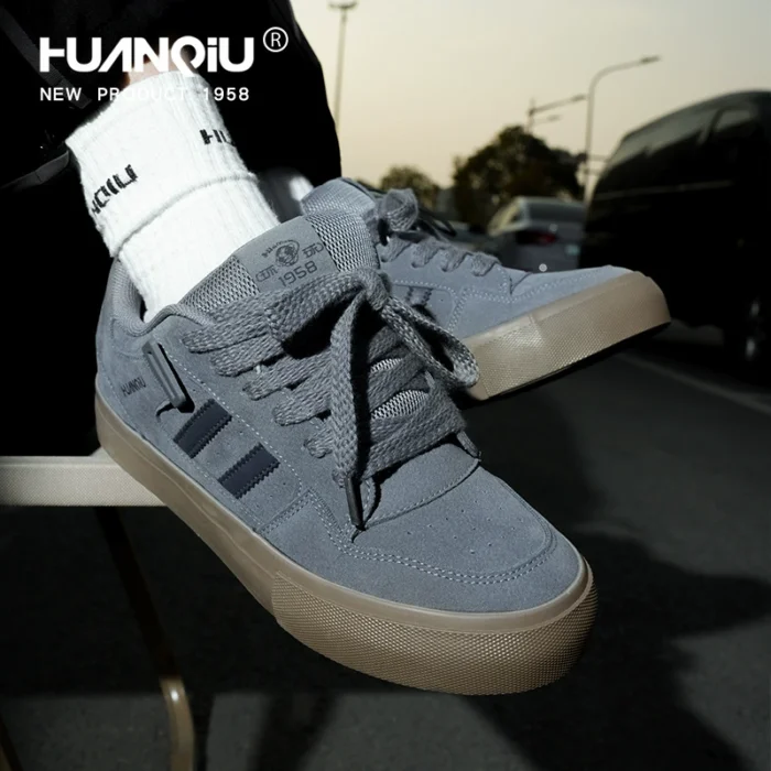 Universal Men's Board Shoes Gray Blue Bread Shoes Men's Spring Trendy Casual American All-match Slide Top-breaking Board Shoes - Image 1