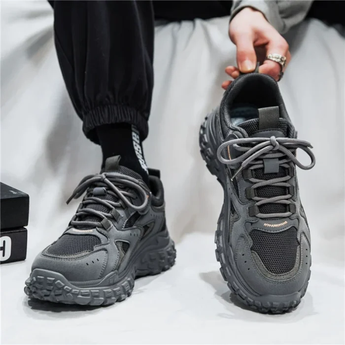 Autumn Men's Shoes, Sports and Leisure Dad Trendy Shoes, Versatile Work and Construction Site Non-Slip Wear-Resistant Tire-Soled Labor Protection Shoes - Image 1