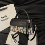 Bags Fashionable Women's Handbags with Stylish Letter Print Shoulder Bags Cross-Border New Casual Simple Crossbody Bags Hot-Selling Women's Bags