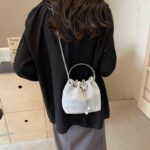 Niche Design Handheld Small Bag for Women  Summer New Fashion Style Chain Crossbody Bag Commuter Bucket Bag - Image 4