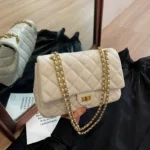 Lingge Chain European and American Retro Fashion Commuter Small Square Bag - Image 3