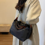 Cross-Border Women's Bags, Fashionable Crossbody Bags, Casual Shoulder Handbags, Bags, Large Capacity Travel Simple Tote Bags - Image 3