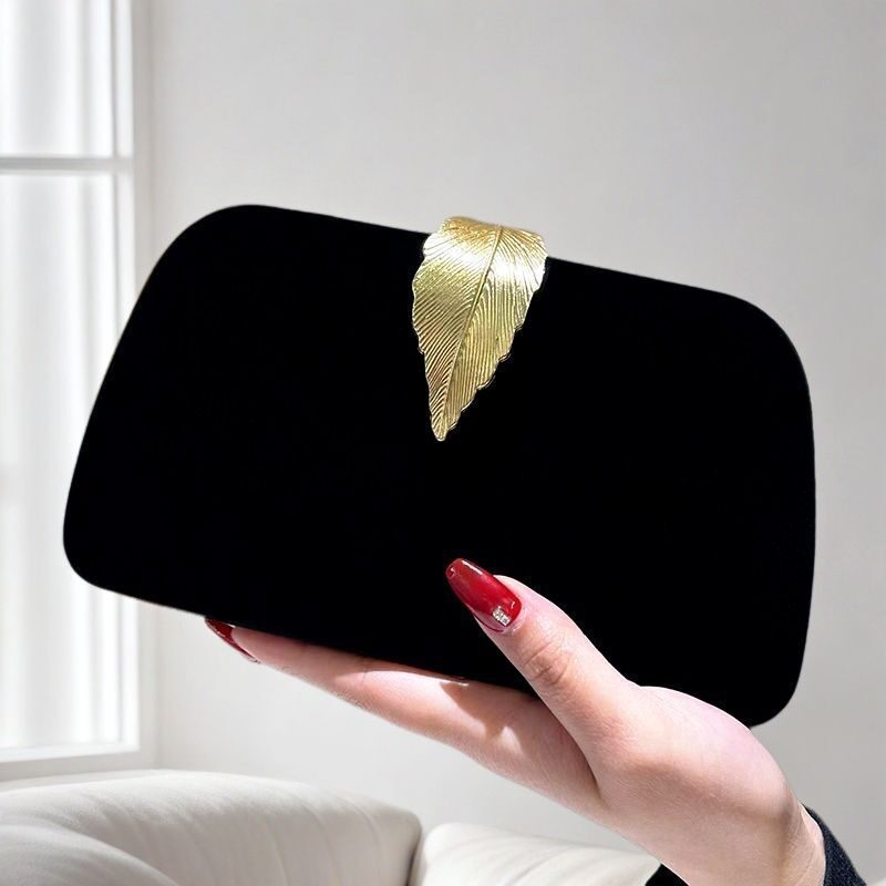 O1CN01RVkoLe1d1ewrRxZIN_2208638003676-0-cib.jpg Ladies Elegant Dinner Clutch Bag Women's Banquet Party Black Evening Dress Bag Cheongsam Matching Evening Dress Bag - Image 1