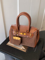 Autumn and Winter Retro Melard Brown Bag for Women  New Versatile Crossbody Bag Handbag Platinum Bag Small Tote Bag - Image 3