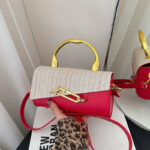 Autum New Style Diamond-Encrusted Fashionable Handbag Textured Cross-Body Women's Pu Small Square Bag for Going Out